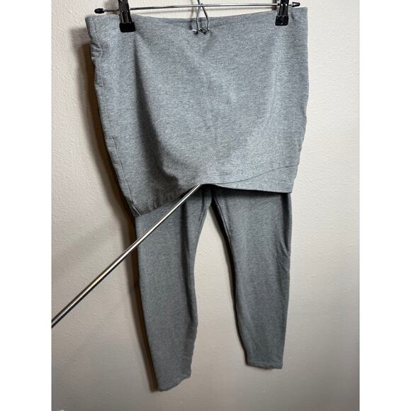 CAbi stone gray M' Leggings with skirt overlay stretch knit Sz S - Picture 4 of 8